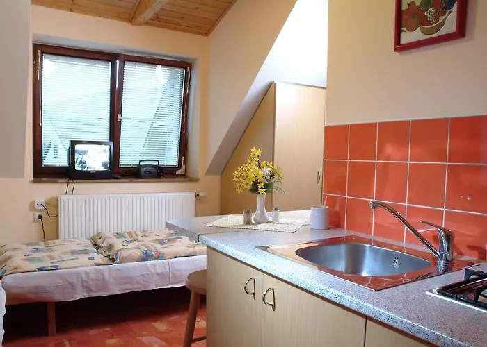 Studia Luka - Centrum Terchovej *